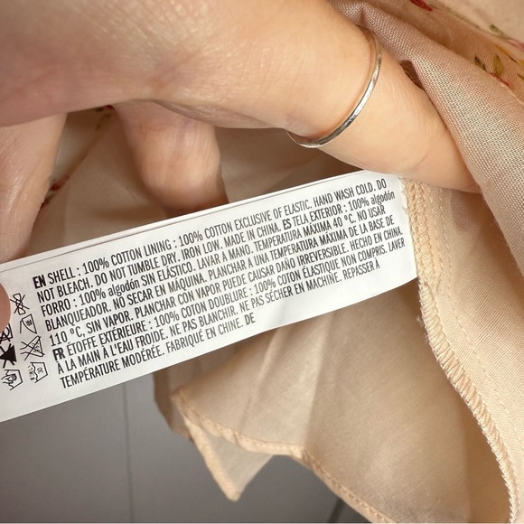 Hyacinth House - Tuckernuck - Addison Floral ruffle sleeve top - small nwt - Picture 7 of 10